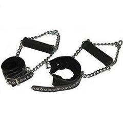 Черные наручники с меховой подкладкой IXI14085 фото