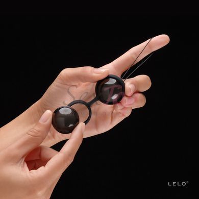 Вагінальні кульки LELO Luna Beads Noir Black, зміщений центр ваги, діаметр 2,9 см, 2х37 г - фото товару 4
