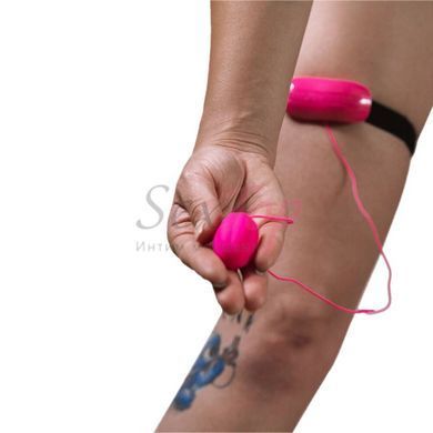 Виброяйцо Adrien Lastic Playball для стимуляции точки А, с турборежимом, крепление к ноге, Розовый - 4
