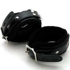Черные кожаные наручники IXI14118 фото