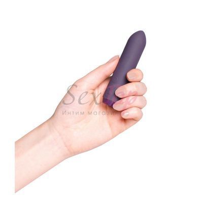 Минивибратор Je Joue - Classic Bullet Vibrator Purple с глубокой вибрацией и фиксацией на палец &mdash;  фото товара 9