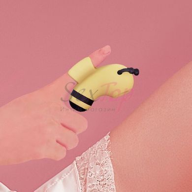 Вакуумний стимулятор із мікрострумами CuteVibe Beebe Yellow, на палець - фото товару 6