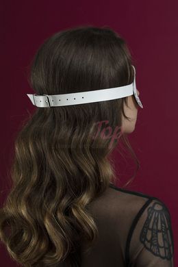 Маска на очі з заклепками Feral Feelings - Blindfold Mask, натуральна шкіра, біла - фото товару 3