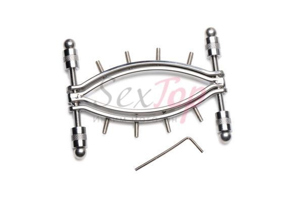 Затискач для вагіни Master Series: Spread 'Em Poker Vagina Clamp with Adjustable Pressure Screws, ши - фото товару 3