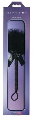Метелочка-щекоталка Sportsheets Midnight Feather Tickler, декорированная шнуром и бантиком SO1293 фото