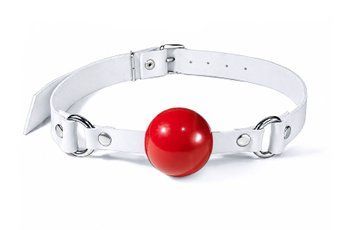 Кляп силиконовый Feral Feelings Silicon Ball Gag White/Red, белый ремень, красный шарик,  - 1
